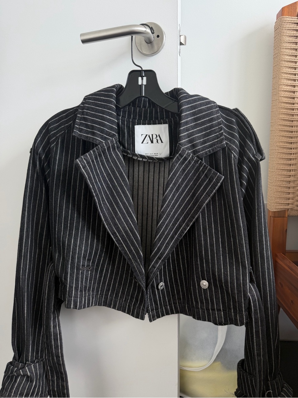 ZARA Black Pinstripe Cropped Blazer Jacket- denim